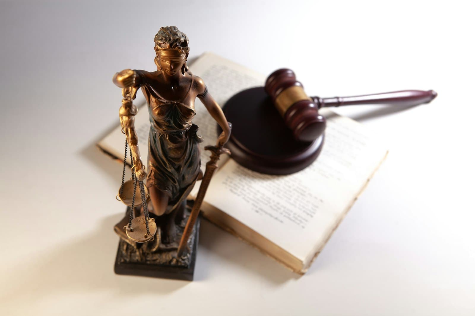 Constitutional Law legal service by Zawar Law Chambers in Pakistan